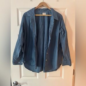 Aritzia Wilfred Free Relaxed Button Down Shirt in Flagstone Blue; Size S